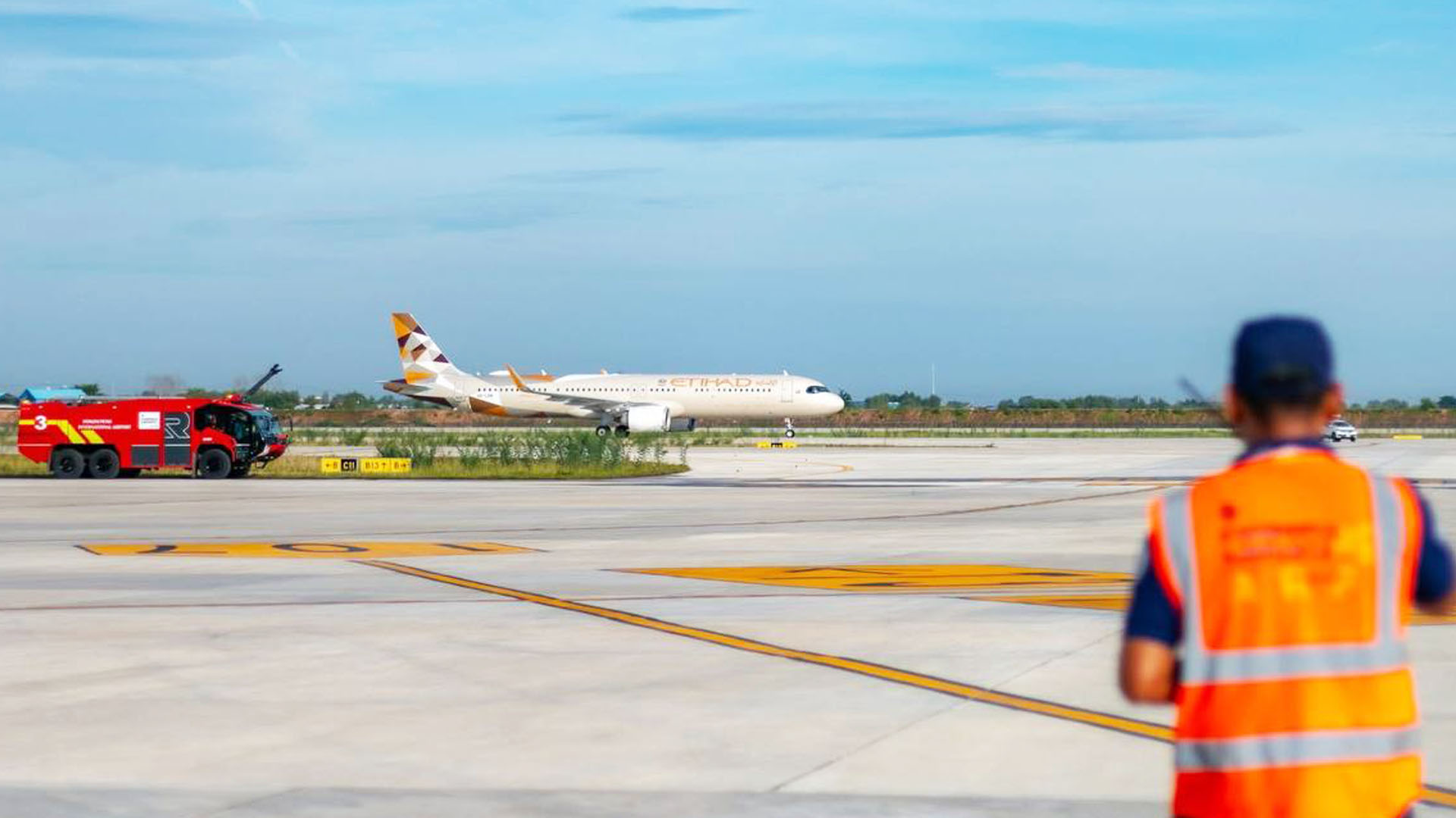 ក្រុមហ៊ុនអាកាសចរណ៍​លំដា​ប់ពិភពលោក Etihad Airways ចាប់ផ្តើមជើងហោះហើរត្រង់លើកដំបូង​ពី​ប្រទេសអារ៉ាប់រួម មកកាន់កម្ពុជា